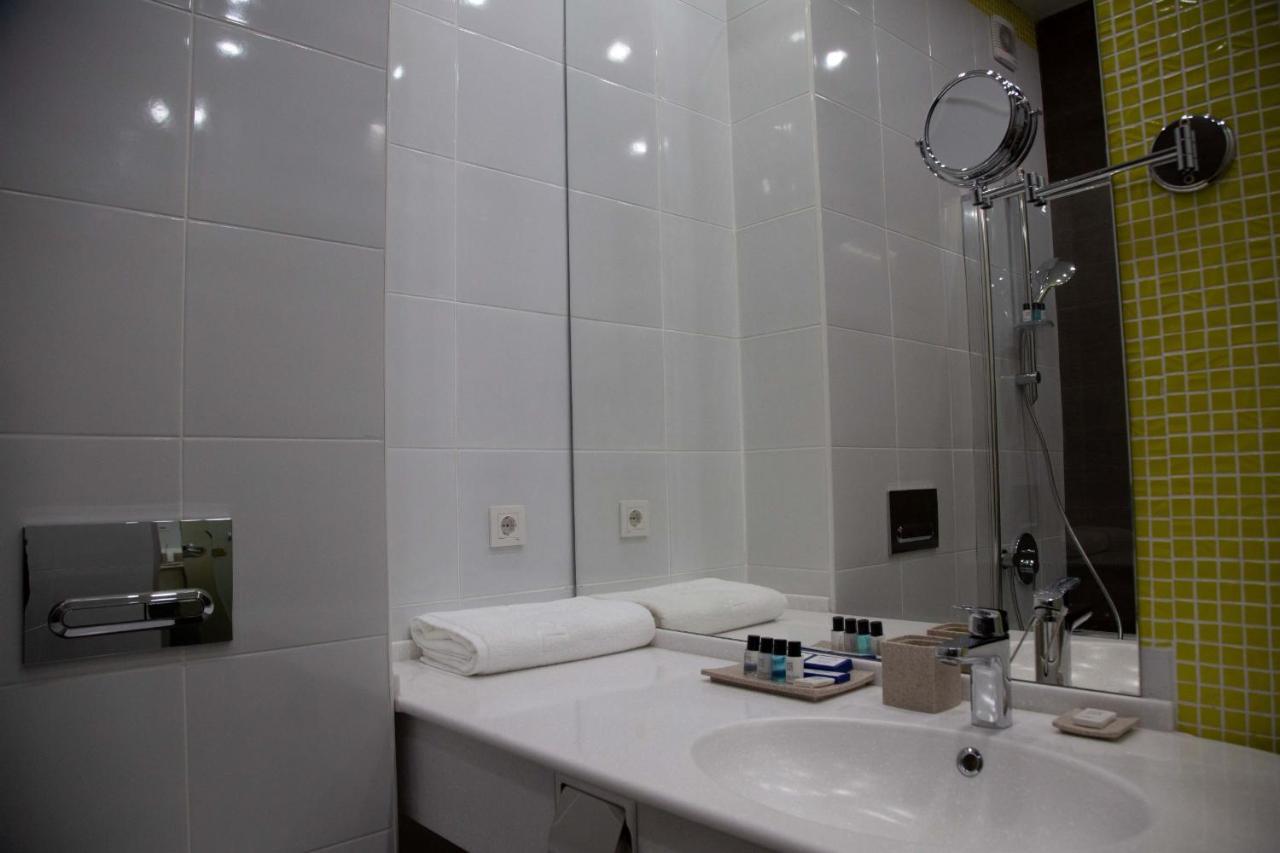 Kazzhol Park Hotel Almaty Ngoại thất bức ảnh