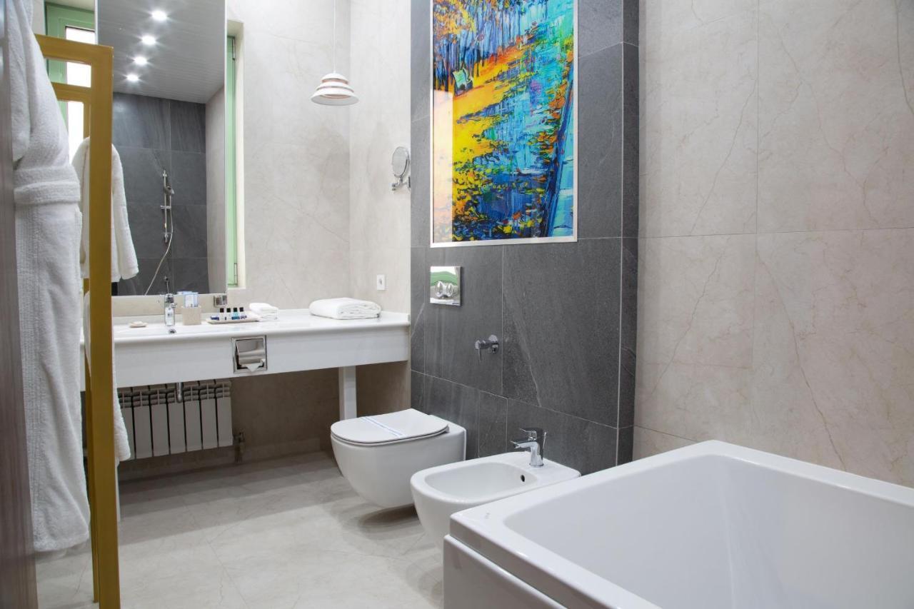 Kazzhol Park Hotel Almaty Ngoại thất bức ảnh